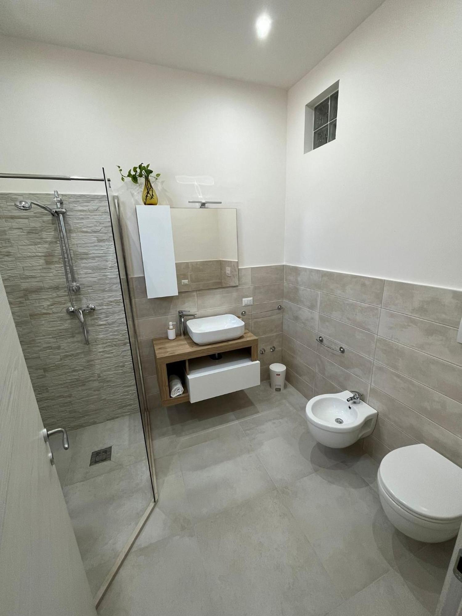Case Vacanze Lulu Secli Bagian luar foto