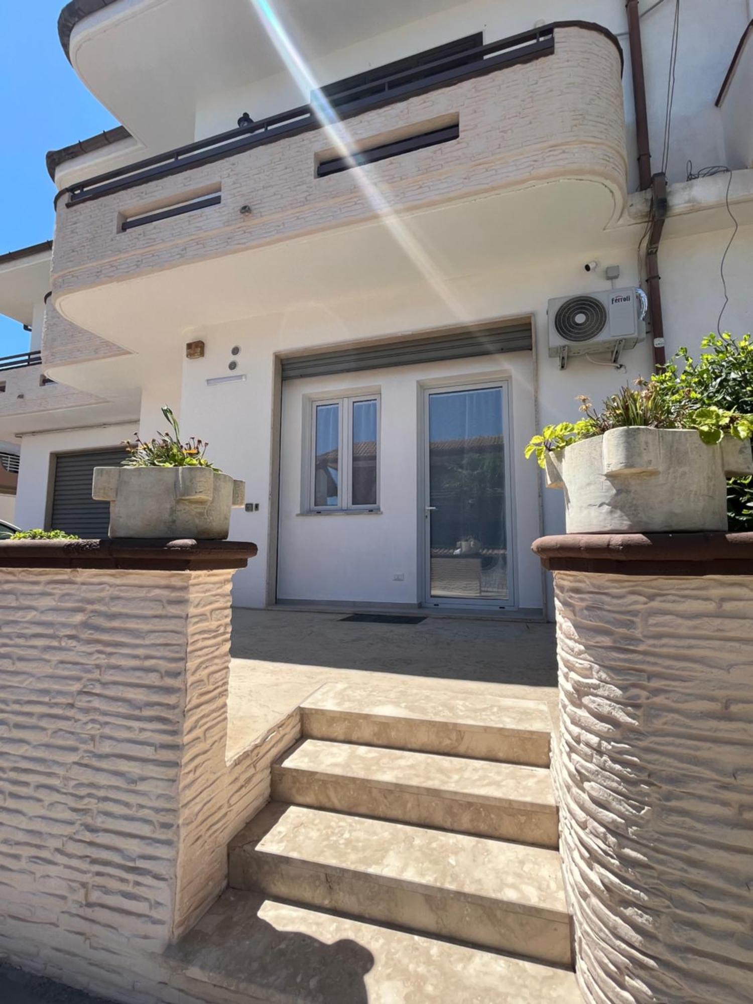 Case Vacanze Lulu Secli Bagian luar foto